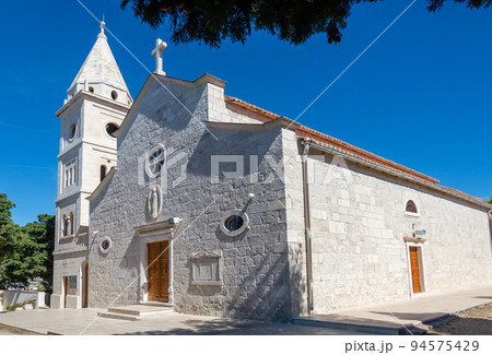 Church in Primosten, Croatia. Church in Primosten, Croatia. 94575429