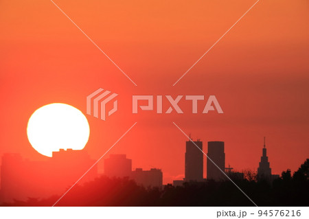 日の出 94576216