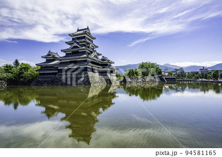 松本城　天守閣　長野県松本市 94581165
