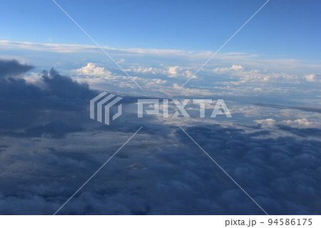 機上の雲 機上の雲 94586175