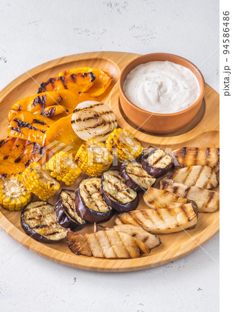 Gtilled vegetables 94586486