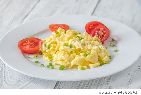 Scrambled eggs 94586543