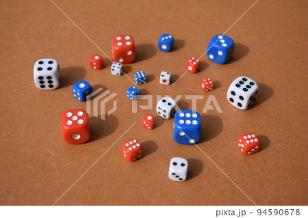 サイコロ 94590678