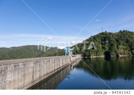 田子倉湖と田子倉ダム　福島県 94591342
