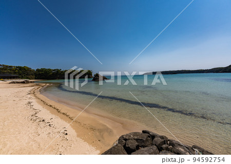 青い海と空　三宇田浜海水浴場 94592754