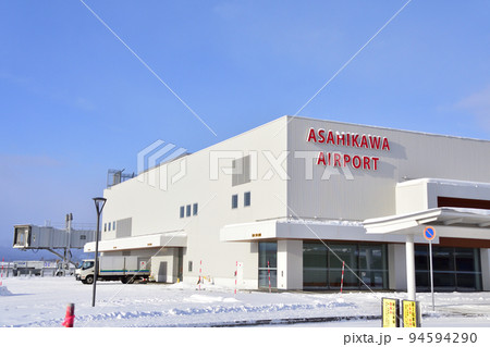 冬の旭川空港と出発後の空撮景色 冬の旭川空港と出発後の空撮景色 94594290