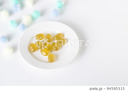 のどをすきっりさせたい時ののど飴 のどをすきっりさせたい時ののど飴 94595315