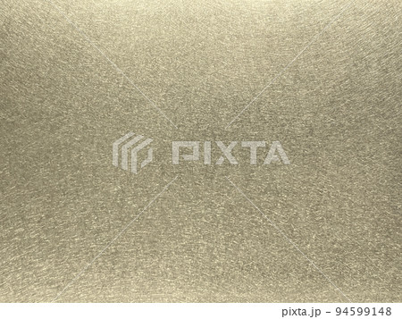暗い淡金色に輝く艶消しのバイブレーション研磨仕上げの金属板の背景画像 94599148