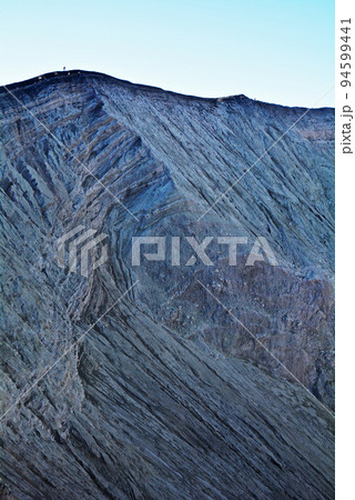 インドネシア、ジャワ島の聖山、ブロモ山 インドネシア、ジャワ島の聖山、ブロモ山 94599441