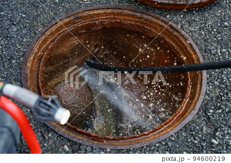 高圧洗浄　排水管　工事　トイレ　02 94600219