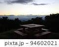 陣馬山山頂の夜明け 94602021