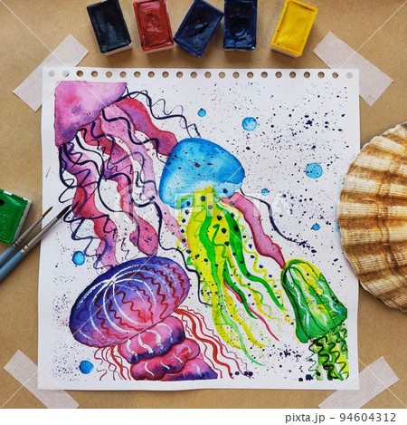 Art craft, how to paint sea jellyfish, watercolor workshop, how to drawing by hand. Flat lay top view. Paint picture, art hobby. Painting with watercolor. Artists workshop. 94604312