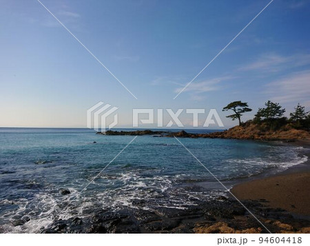 晴れた日の葉山の海 94604418