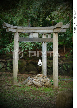 蚕ノ社(木嶋神社)の三柱鳥居 蚕ノ社(木嶋神社)の三柱鳥居 94605602