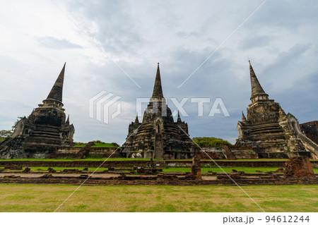 Wat Phra Si Sanphet temple in Ayutthaya historical park. UNESCO World Heritage Site in Ayutthaya, Thailand Wat Phra Si Sanphet temple in Ayutthaya historical park. UNESCO World Heritage Site in Ayutthaya, Thailand 94612244