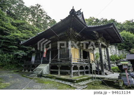 岩殿観音　正法寺　観音堂　埼玉県東松山市 94613134