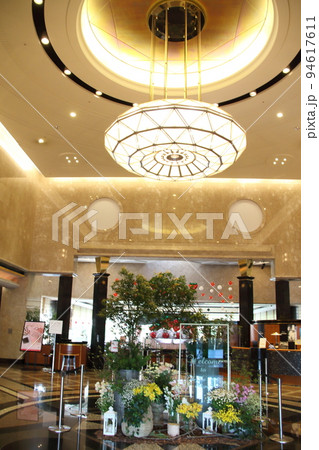 海浜幕張駅前高級ホテルエントランス 94617611