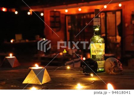 ハロウィンの装飾とライティング ハロウィンの装飾とライティング 94618041