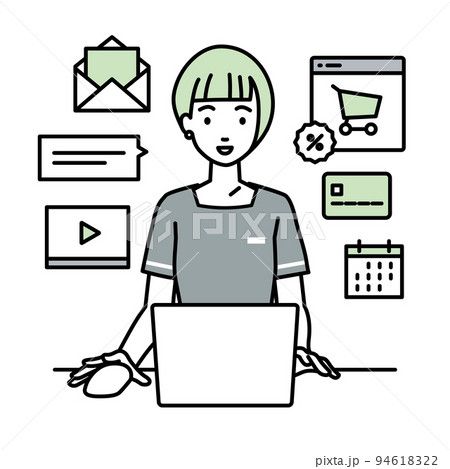 デスクで座ってPCでネットショップやマーケティングの仕事をしているエステ店員・受付・接客係の女性 94618322