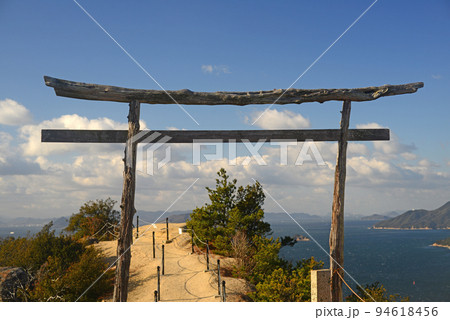 小豆島重岩参道の鳥居 94618456