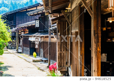 長野県 妻籠宿 ~寺下の町並み~ 長野県 妻籠宿 ~寺下の町並み~ 94618525