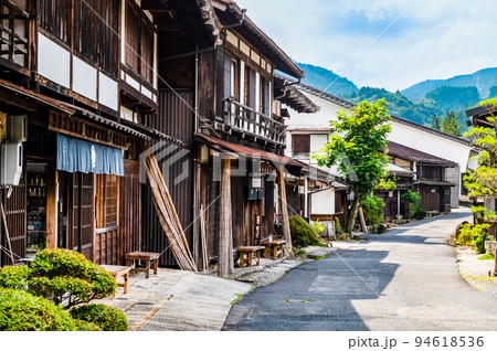 長野県 妻籠宿　～寺下の町並み～ 94618536