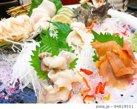 新鮮な貝の刺身盛合せ 新鮮な貝の刺身盛合せ 94619551