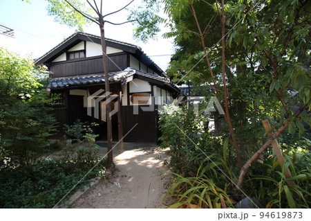 富田砕花旧居 展示棟(旧書斎)　兵庫県芦屋市 94619873