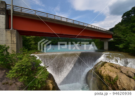 東北 岩手県一関の 厳美渓 周辺の 風景 東北 岩手県一関の 厳美渓 周辺の 風景 94620936