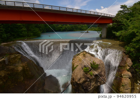 東北 岩手県一関の 厳美渓 周辺の 風景 東北 岩手県一関の 厳美渓 周辺の 風景 94620955
