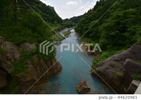 東北 岩手県一関の 厳美渓 周辺の 風景 東北 岩手県一関の 厳美渓 周辺の 風景 94620965