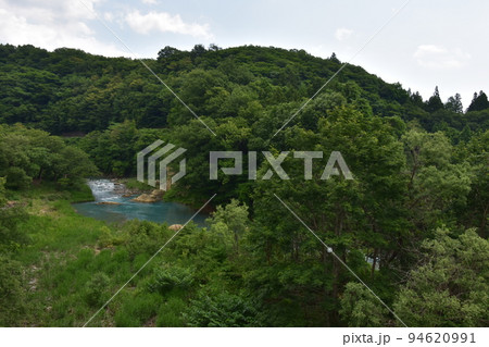東北 岩手県一関の 厳美渓 周辺の 風景 東北 岩手県一関の 厳美渓 周辺の 風景 94620991
