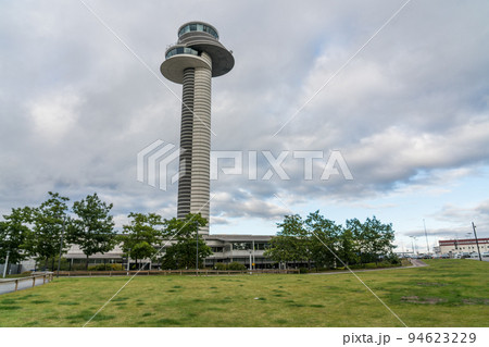 ストックホルム・アーランダ空港の管制塔 94623229