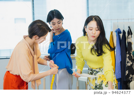 アパレル デザイン会社 アパレル デザイン会社 94624377