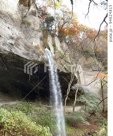 群馬県 渋川市 棚下不動尊 棚下不動滝 94624815