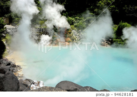 【大分県別府市】地獄巡り（海地獄） 94628181