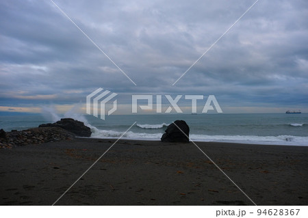 桂浜海岸の夕暮れ 94628367