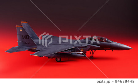 プラモデル 1/32scale マクドネル・ダグラス F-15E ストライクイーグル 赤バック 94629448