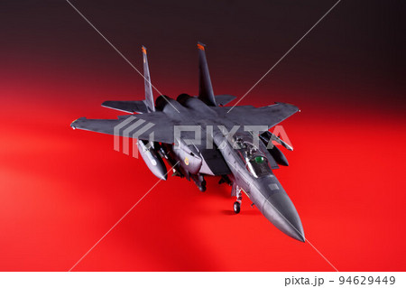 プラモデル 1/32scale マクドネル・ダグラス F-15E ストライクイーグル 赤バック 94629449