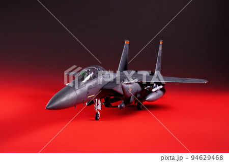 プラモデル 1/32scale マクドネル・ダグラス F-15E ストライクイーグル 赤バック 94629468