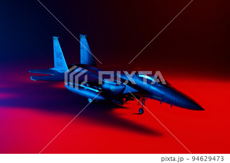 プラモデル 1/32scale マクドネル・ダグラス F-15E ストライクイーグル 赤バック 94629473