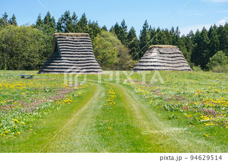 世界遺産 北海道・北東北縄文遺跡群 二ツ森貝塚 - 青森県七戸町 94629514