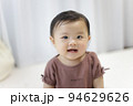 笑顔の赤ちゃん 94629626