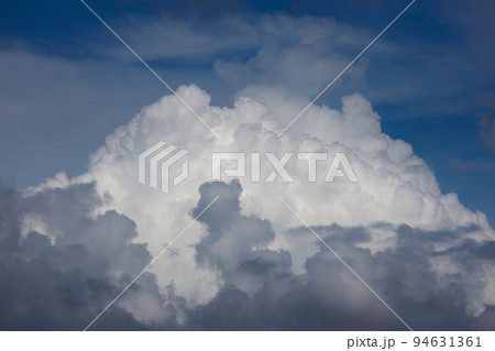 真夏の入道雲 94631361