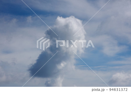 真夏の入道雲 94631372