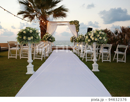 Beautiful photo of the Jewish Hupa , wedding putdoor . 94632376