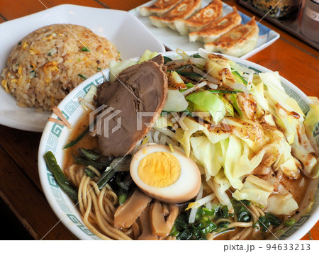 桂花ラーメン 黒髪店の野菜ラーメン+Sセット 熊本県熊本市中央区黒髪 桂花ラーメン 黒髪店の野菜ラーメン+Sセット 熊本県熊本市中央区黒髪 94633213