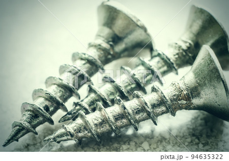 three screws three screws 94635322