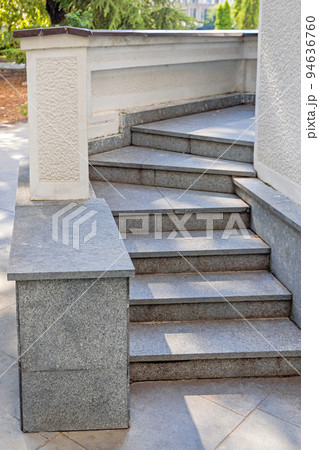 External Granite Stairs 94636760