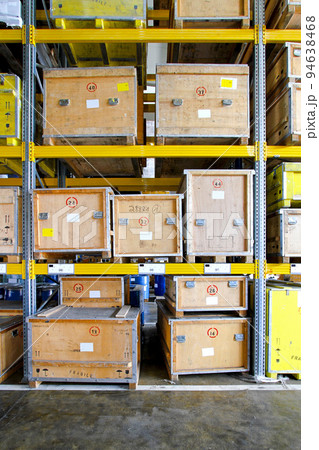 Crates 94638468